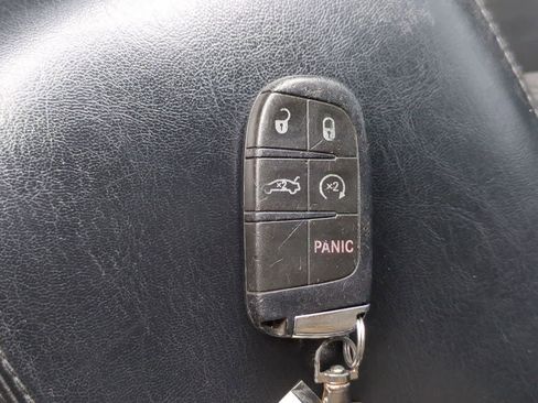 Used 2014 Dodge Charger R/T w/ Wheels & Tunes Group image 32