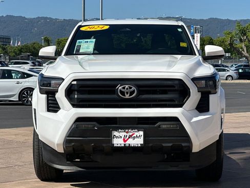 Used 2024 Toyota Tacoma SR5 RWD image 10