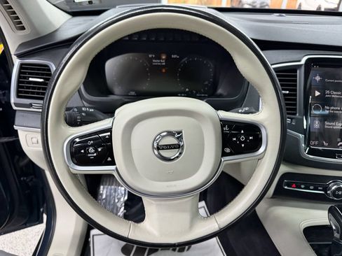 Used 2020 Volvo XC90 T5 Momentum AWD/4WD image 27