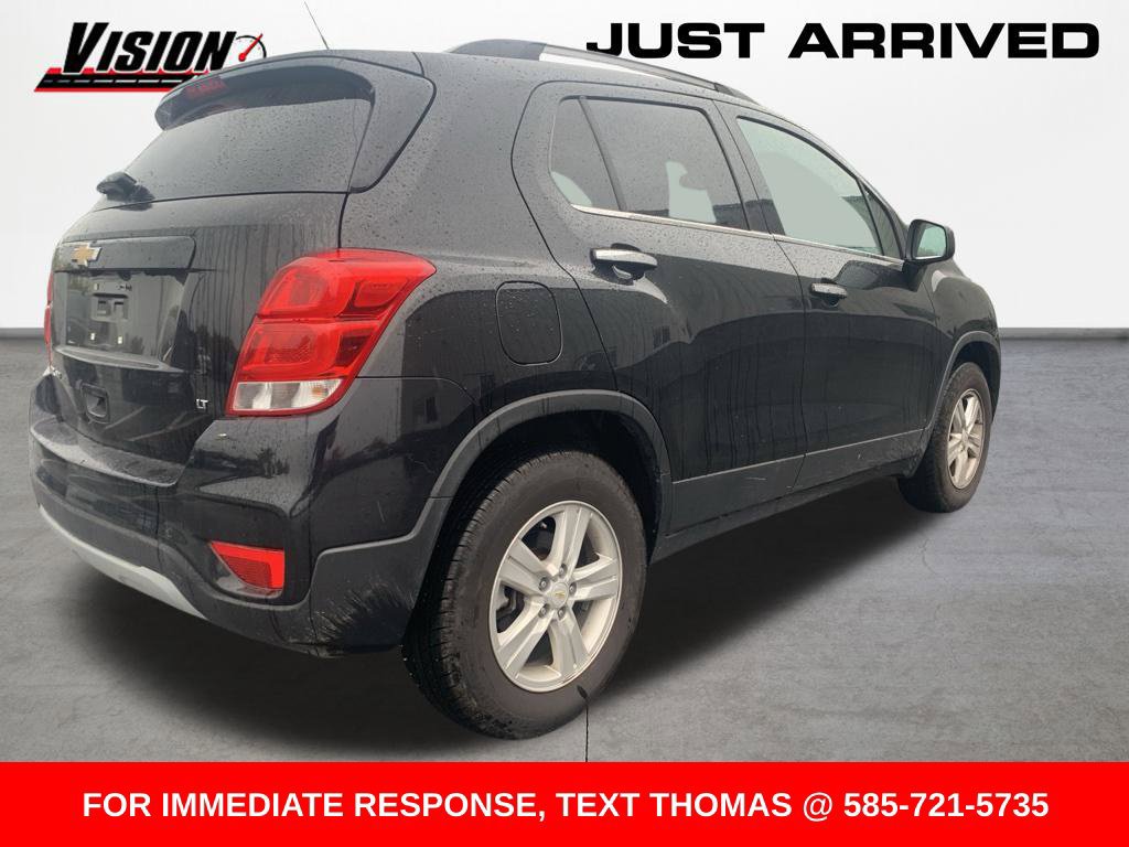 Used 2020 Chevrolet Trax LT w/ LT Convenience Package AWD/4WD image 3