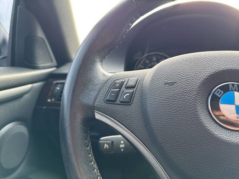 Used 2011 BMW 328i Convertible image 28