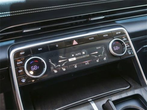 Used 2024 Genesis GV80 3.5T w/ Advanced Package image 20