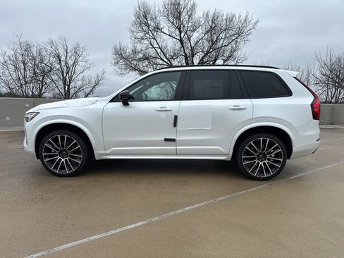 New 2026 Volvo XC90 B6 Ultra w/ Lounge Package image 4