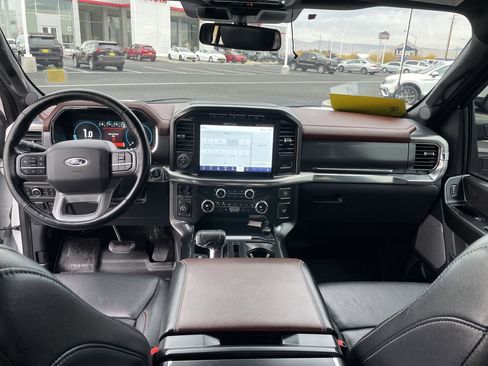 Used 2021 Ford F150 Lariat w/ Max Trailer Tow Package image 16