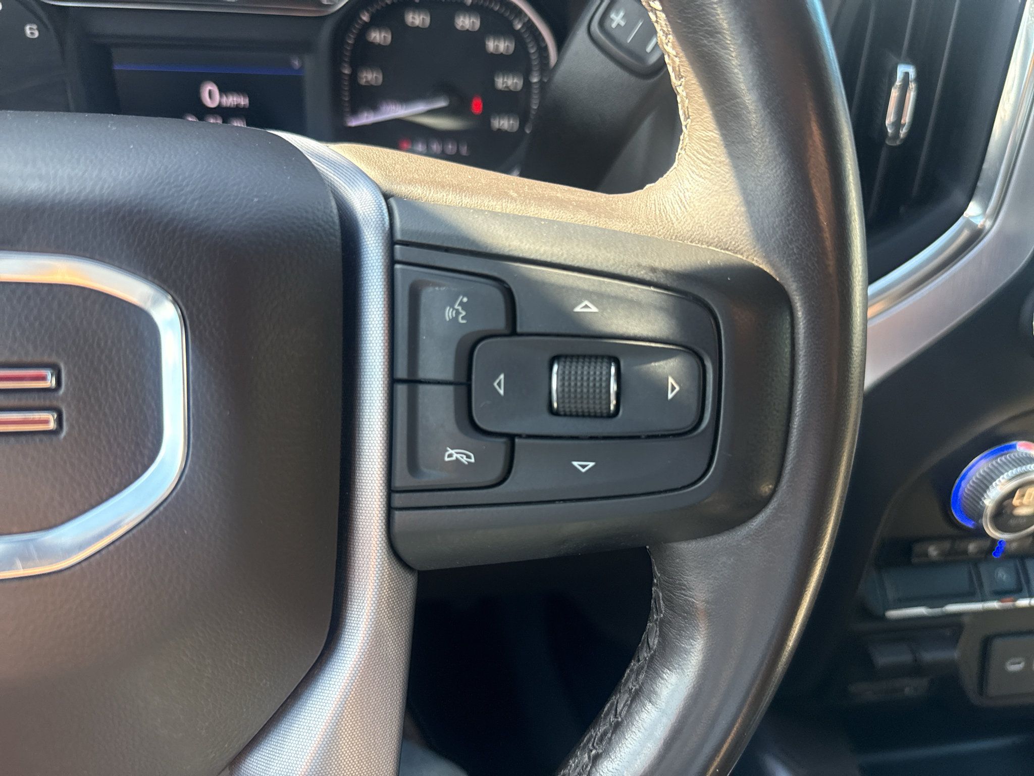 Used 2019 GMC Sierra 1500 SLT w/ SLT Convenience Package AWD/4WD image 25