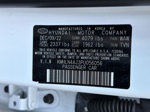 Used 2023 Hyundai Elantra Limited w/ Cargo Package FWD image 26
