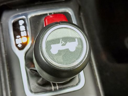 Used 2023 Jeep Wrangler Unlimited Sahara w/ Cold Weather Group image 20