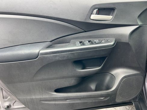 Used 2015 Honda CR-V LX image 10