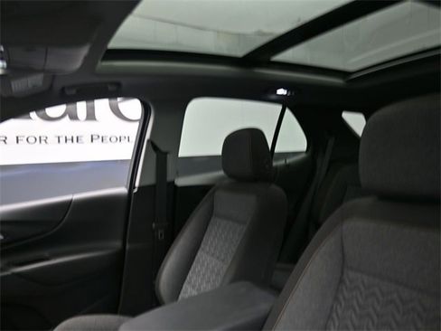 Used 2024 Chevrolet Equinox LT image 17
