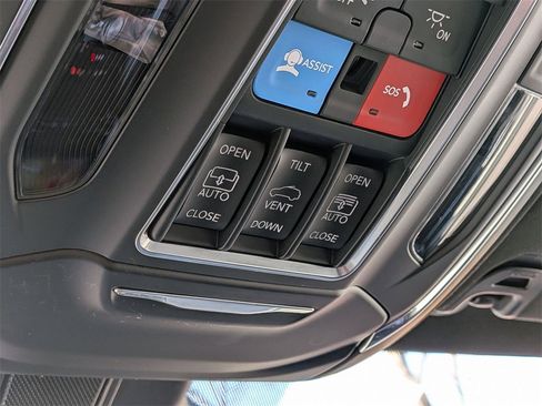 Used 2023 Jeep Wagoneer Series II image 20