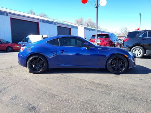 Used 2016 Scion FR-S image 10