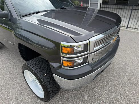 Used 2014 Chevrolet Silverado 1500 W/T RWD image 2