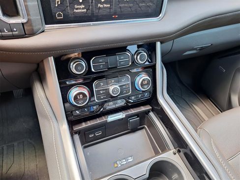 Used 2022 GMC Yukon Denali image 14