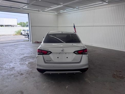 Used 2020 Nissan Versa SV FWD image 6