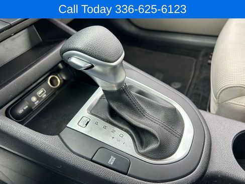Used 2021 Kia Forte LXS FWD image 29