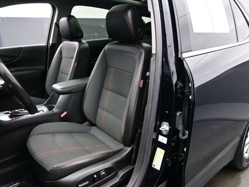 Used 2020 Chevrolet Equinox LT image 12