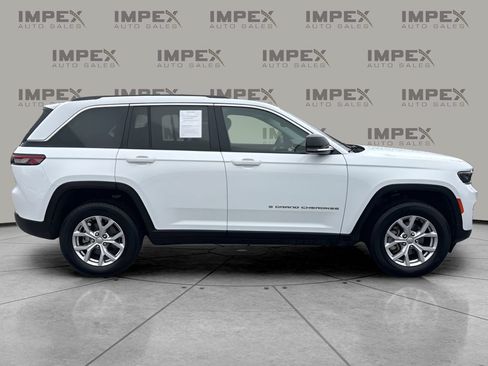 Used 2022 Jeep Grand Cherokee Limited AWD/4WD image 6