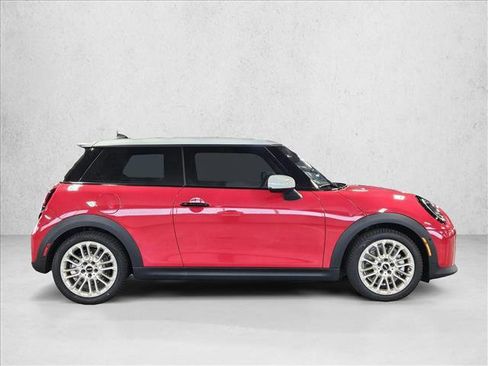Certified 2025 MINI Cooper S image 4