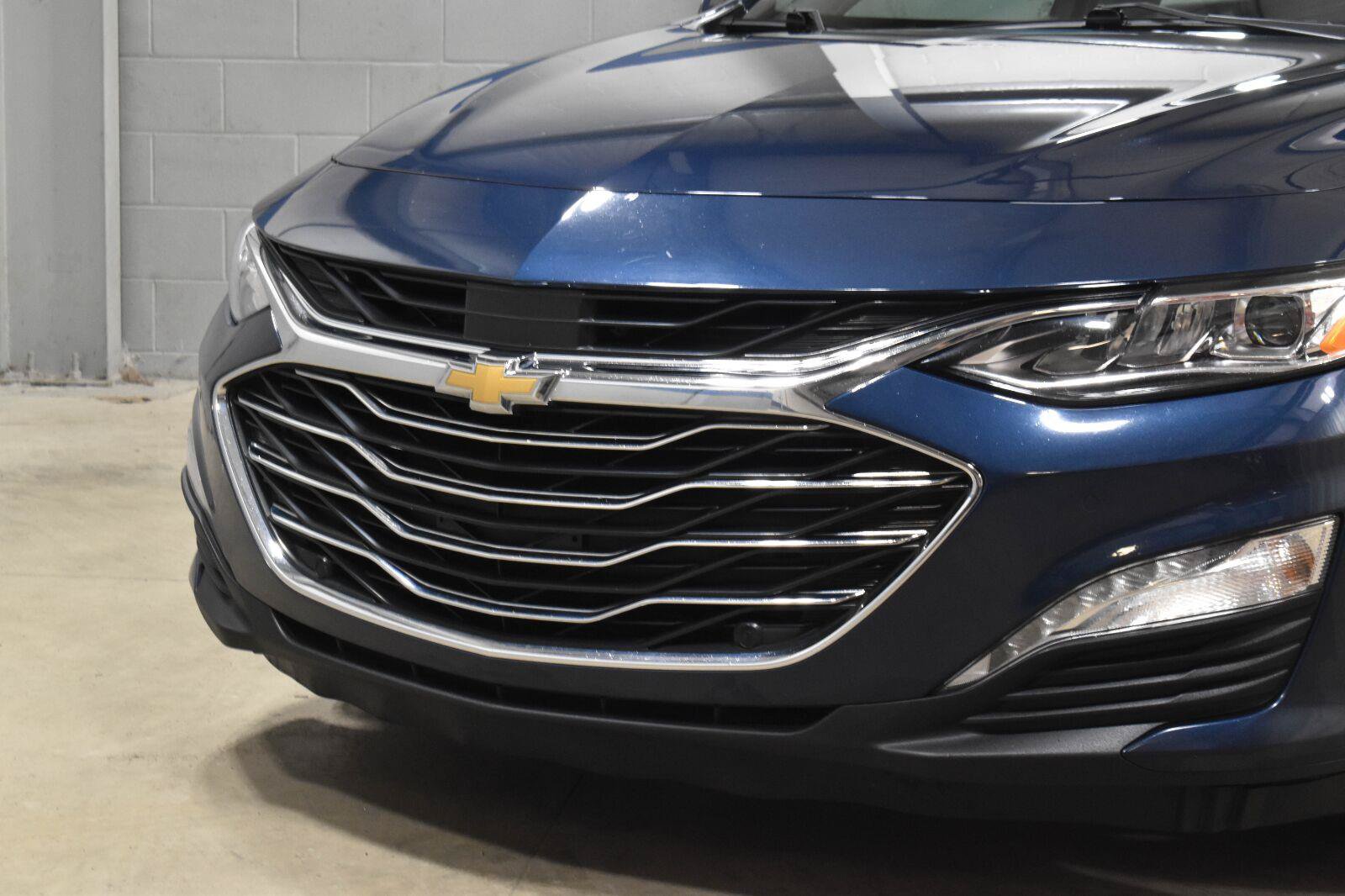 Used 2022 Chevrolet Malibu Premier FWD image 32