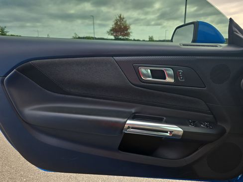 Used 2024 Ford Mustang GT RWD image 25