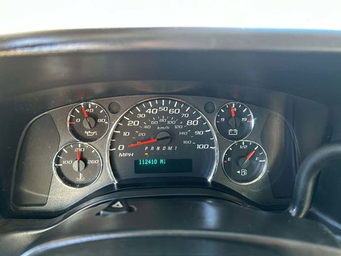 Used 2014 Chevrolet Express 2500 image 13