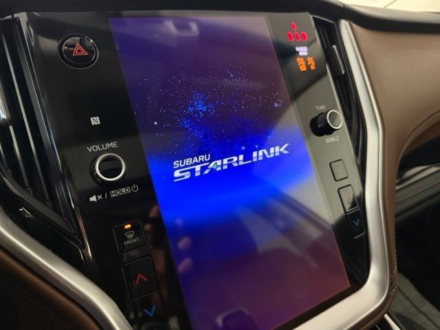 Used 2022 Subaru Outback Touring AWD/4WD image 17