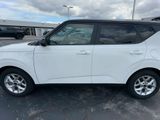 Used 2023 Kia Soul S image 5