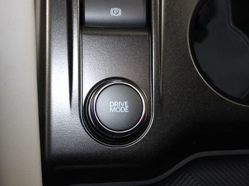 New 2026 Ford Explorer Active w/ Active Comfort Package image 45