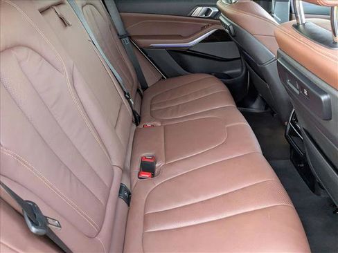 Used 2019 BMW X5 xDrive50i w/ M Sport Package image 22