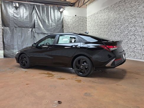 New 2026 Hyundai Elantra SEL Sport image 6