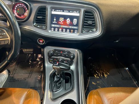 Used 2017 Dodge Challenger SRT Hellcat image 14