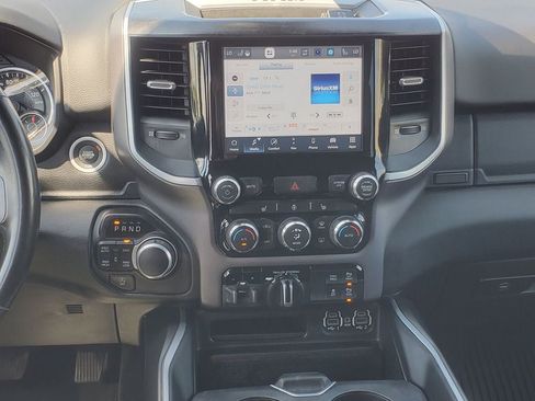Used 2022 RAM 1500 Big Horn AWD/4WD image 30