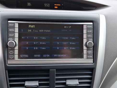 Used 2010 Subaru Forester 2.5X Limited image 17