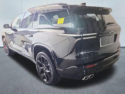 Used 2026 Chevrolet Traverse RS w/ LPO, Cargo Package AWD/4WD image 3
