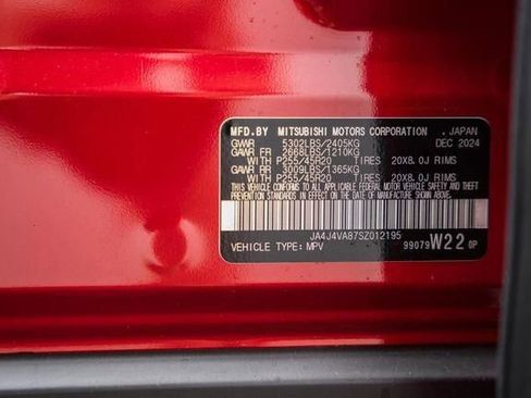 New 2025 Mitsubishi Outlander SE image 35