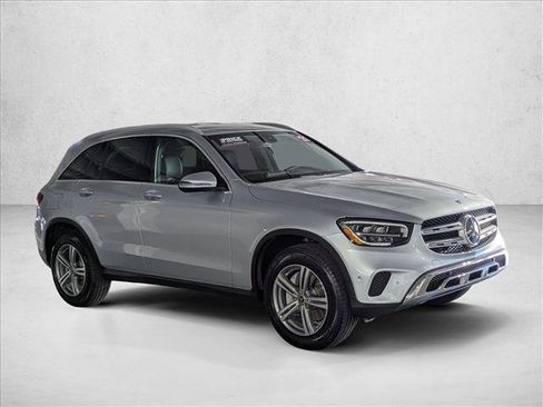 Used 2021 Mercedes-Benz GLC 300 image 3