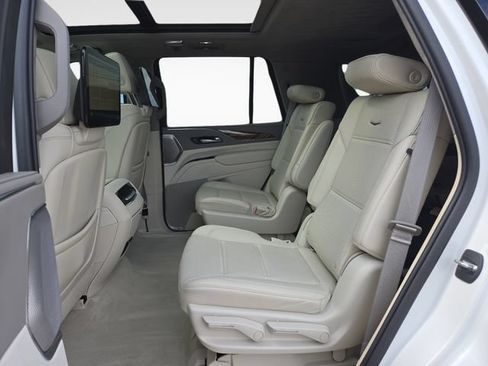 Used 2021 Cadillac Escalade Premium Luxury Platinum AWD/4WD image 14