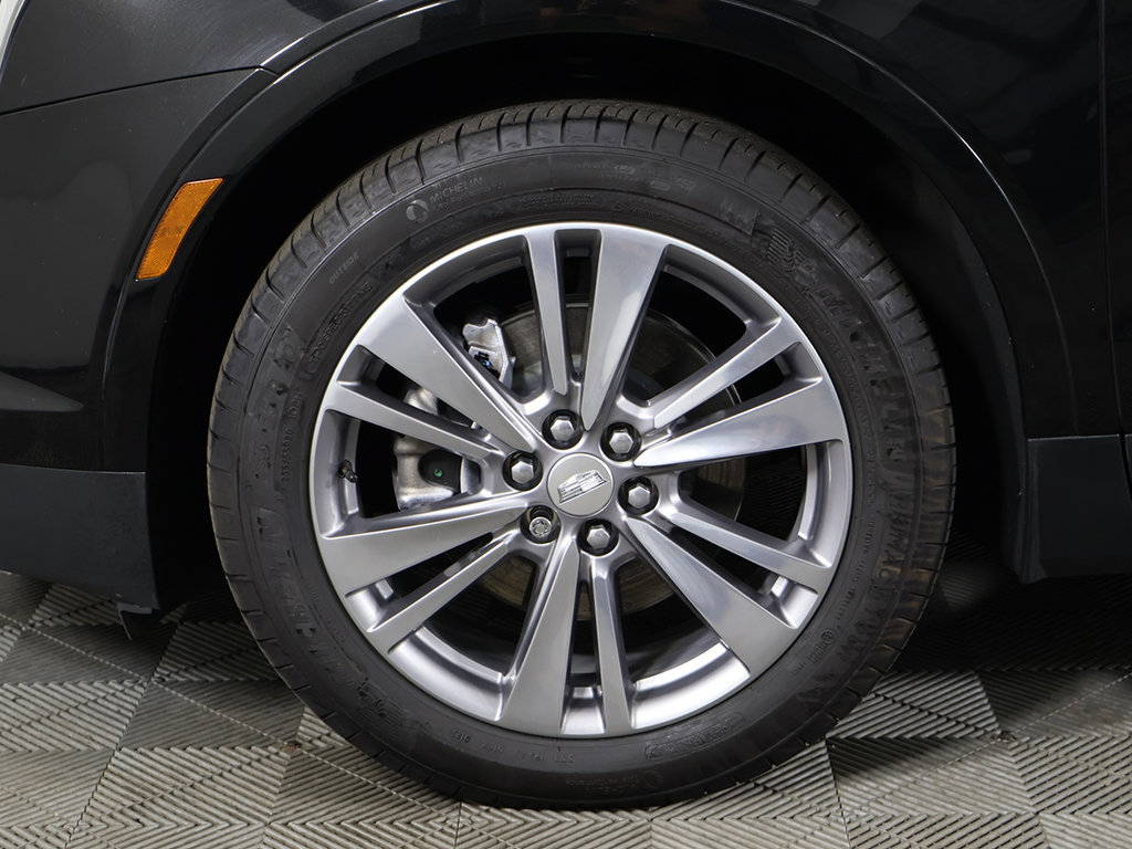 Used 2025 Cadillac XT5 Premium Luxury w/ LPO, Floor Liner Package AWD/4WD image 27