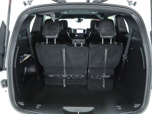 Used 2023 Chrysler Pacifica Touring-L w/ S Appearance Package image 15