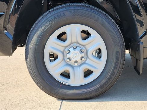 New 2026 Toyota Tundra SR image 8