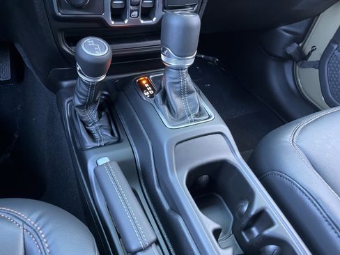 New 2026 Jeep Wrangler Sahara w/ Technology Group image 38