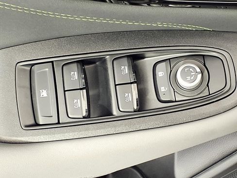 Used 2025 Subaru Outback Onyx Edition image 15