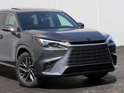 New 2026 Lexus TX 350 AWD image 2