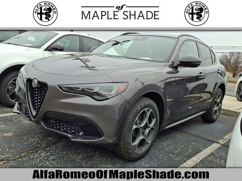 New 2025 Alfa Romeo Stelvio Sprint w/ Convenience Package image 1