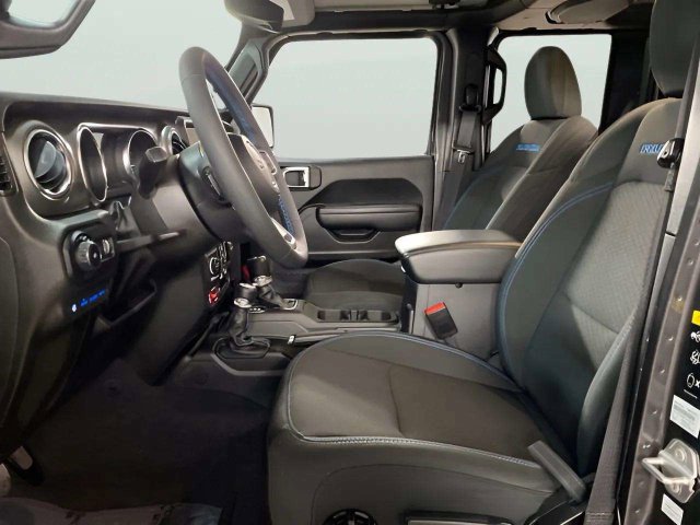 Used 2023 Jeep Wrangler Unlimited Rubicon 4xe AWD/4WD image 18