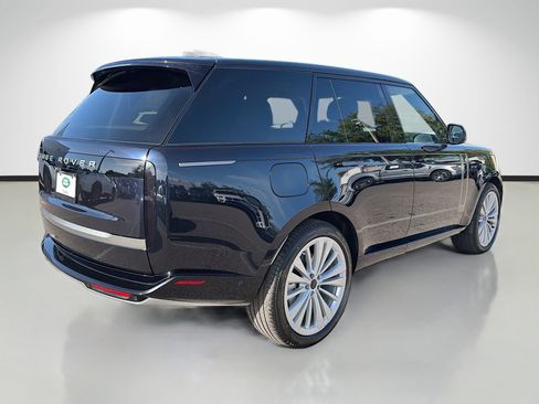 New 2026 Land Rover Range Rover SE image 5