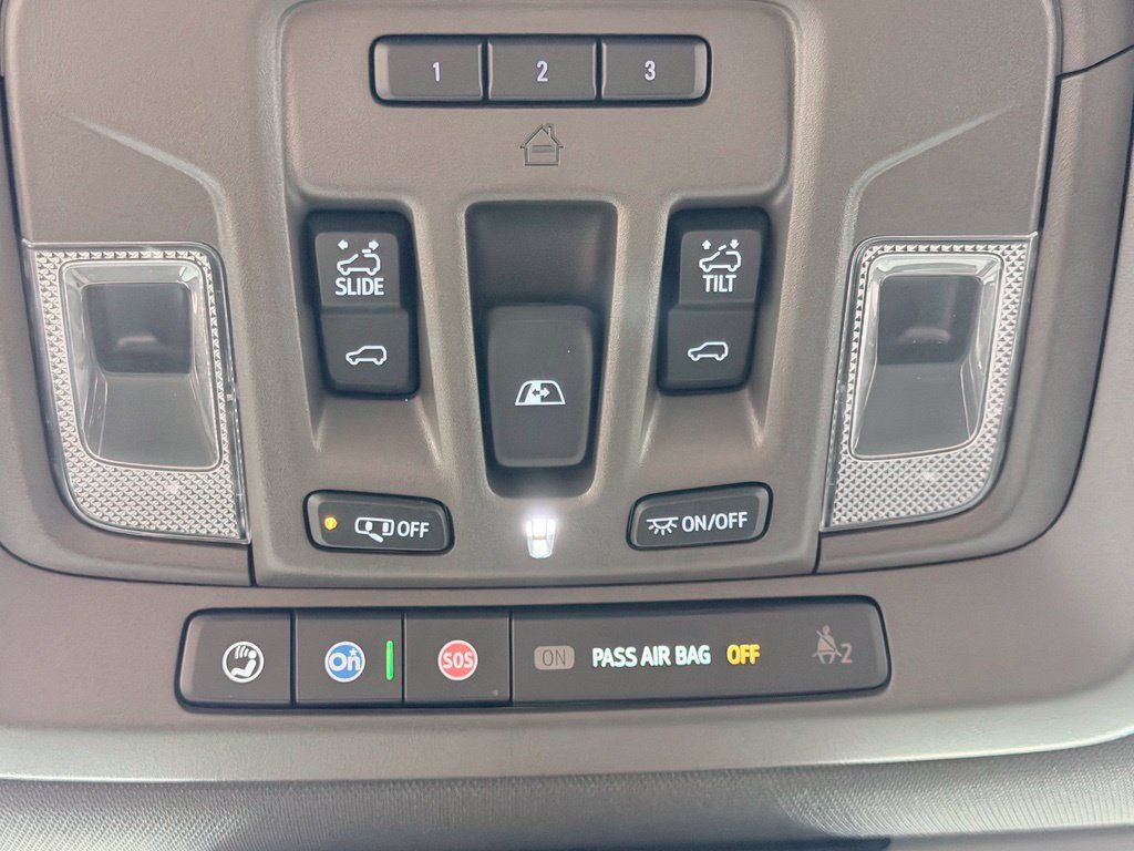 Used 2024 GMC Sierra 1500 SLT w/ SLT Premium Plus Package AWD/4WD image 53