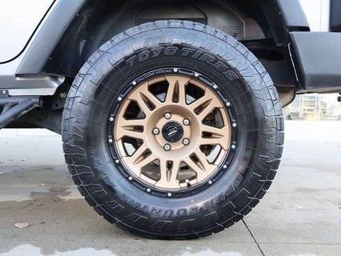 Used 2018 Jeep Wrangler Unlimited Sport S image 33