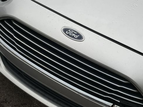 Used 2017 Ford Fiesta SE image 28