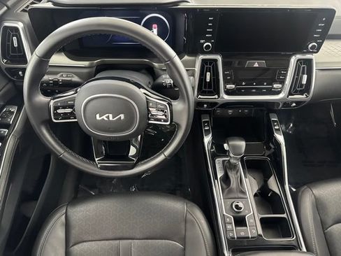 Certified 2023 Kia Sorento SX AWD/4WD image 24